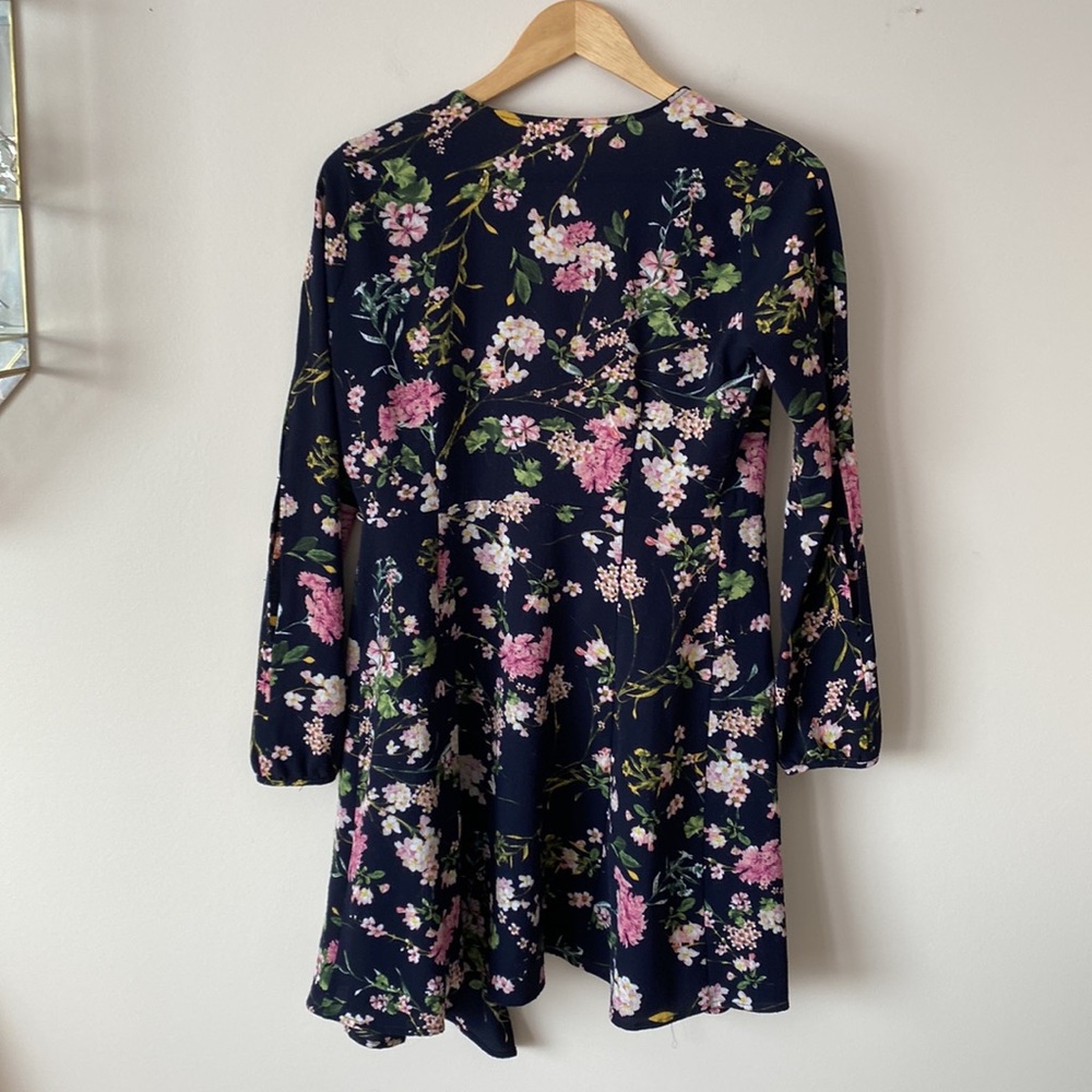 ❤️3 for $30❤️ Floral Long sleeve Cardigan Navy Blue with Pink Flowers - Picture 6 of 6